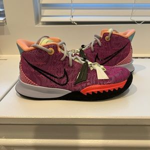 Nike Kyrie 7 Cretor Hendrix Basketball Shoes Size 6.5 Mens